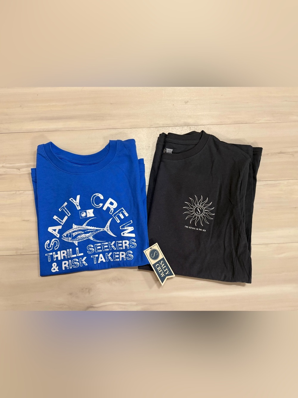 Salty Crew women’s tees- set of 2!
